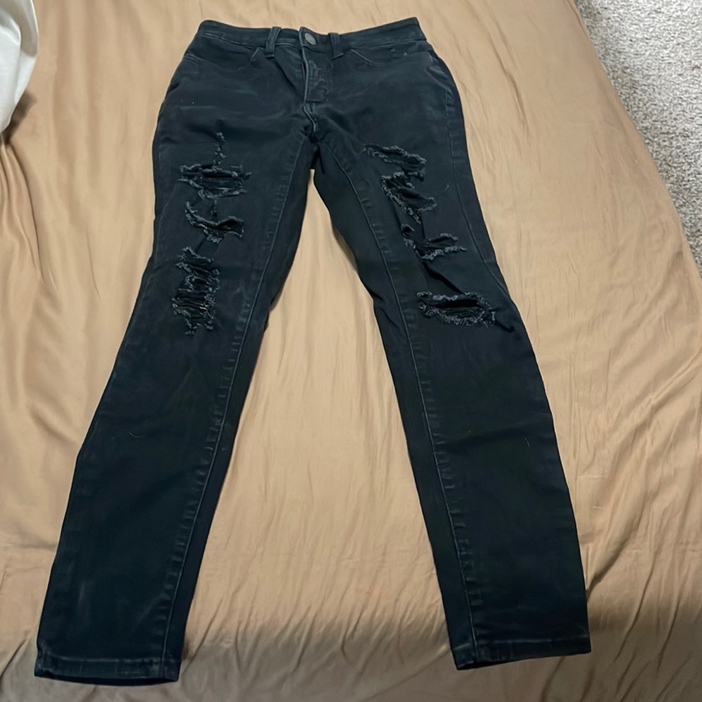 Black Ripped Skinny Jeans